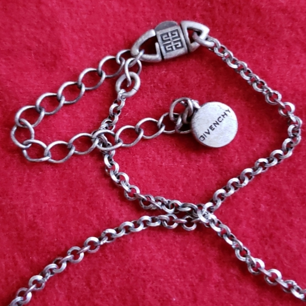 Givenchy Necklace. - Picture 3 of 7